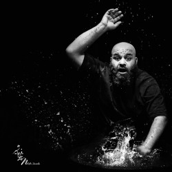 نمایش زخم هایم را بو بکش | عکس