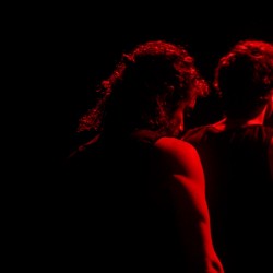 نمایش وحوش مطیع | عکس