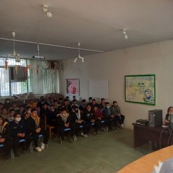 نمایشنامه‌خوانی کچل کفتر باز | عکس