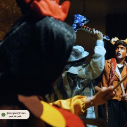 نمایش خروس زری پیرهن پری | عکس