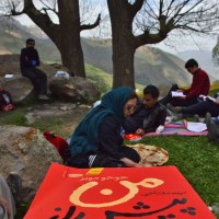 گردش یک سفر یک کتاب |روستای نوا - با مریم مفتاحی| | سفرنامه «یک سفر یک کتاب |روستای نوا - با مریم مفتاحی|» | عکس