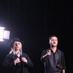 نمایش صندلی رئیس | عکس