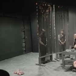 نمایش داستان پرخواب چشم | عکس