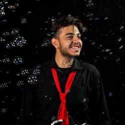 نمایشنامه‌خوانی گرفتار سکون در آنتی اکت | عکس