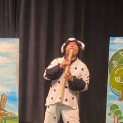 نمایش بره ناقلا | عکس