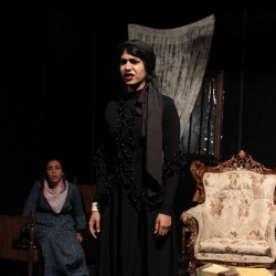 نمایش اتاق ورونیکا | عکس