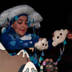 نمایش گرگ بلا جلو بیا جلو بیا | عکس