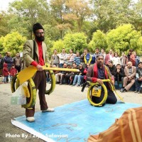 نمایش نهمین جشنواره بین المللی تیاتر خیابانی مریوان | گزارش تصویری تیوال از نمایش رالی / عکاس: سید ضیاالدین صفویان | عکس