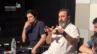 نمایش قاب | نشست گفتگو پیرامون نمایش «قاب» با حضور یوسف باپیری، رامین اکبری، مجتبی کریمی، کیهان پرچمی و گروه اجرایی برگزار شد. | عکس