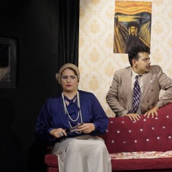 نمایش به دنبال دروغگو | عکس