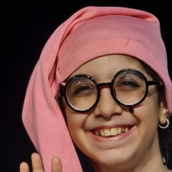 نمایش بچه بودن یا بچه نبودن | عکس