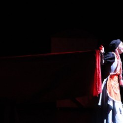 نمایش مغازه خودکشی | دور دوم | عکس