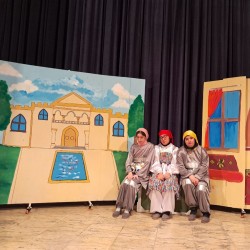 نمایش کچل کفتر باز | عکس