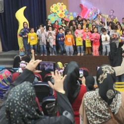 نمایش دانشمند | عکس