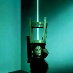 نمایش نزیسته | عکس