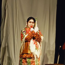 نمایش هوویان | عکس