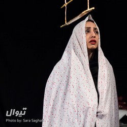 نمایش هپی اند | دیوار | عکس