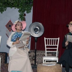 نمایشنامه‌خوانی دو نمایشنامه از آندره پراگا (اتاق انتظار، داستان یک پیراهن و یک ویلون) | عکس