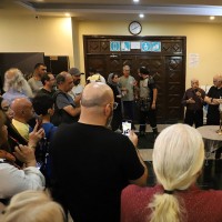 نمایش مکبث الدوله | مراسم شب چراغ نمایش مکبث الدوله شب گذشته با حضور بهروز غریب پور و عزت الله رمضانی فر در میان استقبال با شکوه تماشاگران و هنرمندان سینما و تئاتر کشور برگزار شد. | عکس