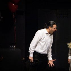 نمایش لحظه درنگ می‌کند | عکس