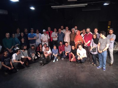 نمایش خرمهره | پایان اجرای نمایش خرمهره با علی باباچاهی | عکس