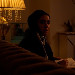 فیلم کوتاه زیر سقف | عکس