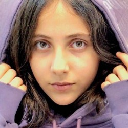 عکس آروشا حسین خانی