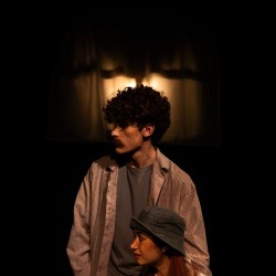 نمایش اتاق ورونیکا | عکس