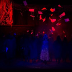 نمایش سیاه کژدم | عکس