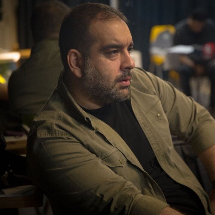 فریور خراباتی گفت: «موش‌های بلفاست» کمدی پوچ نیست بلکه نقد اجتماعی آگاهانه است.  | عکس