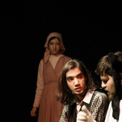 نمایش هملت شازده کوچولوی دانمارک | عکس