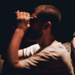 نمایش آوازهای سر شام | عکس