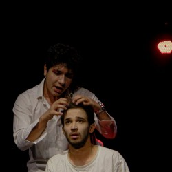 نمایش فریاد بی‌صدا | عکس