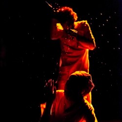 نمایش هیچ نگو هملت فقط سه روز | عکس