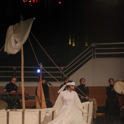 نمایش نمایش موزیکال زیبای طناز ۲ | عکس