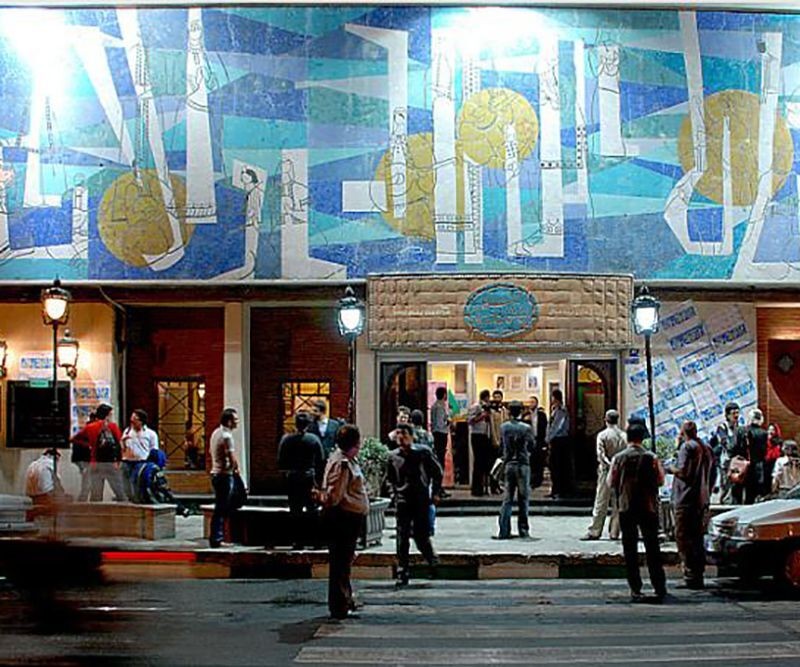 تئاتر مرهم زخم‌های ماست. | عکس