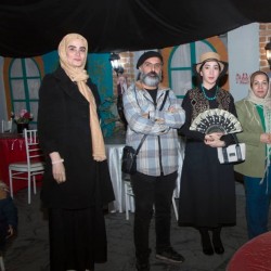 نمایشنامه‌خوانی دو نمایشنامه از آندره پراگا (اتاق انتظار، داستان یک پیراهن و یک ویلون) | عکس