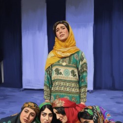 نمایش سی سال مرگ مثل برف می بارید | عکس