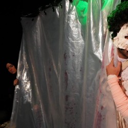 نمایش جان سگ | عکس