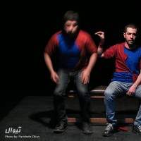 نمایش تو این دعوا حمید حجت رو خفه می کنه | گزارش تصویری تیوال از نمایش تو این دعوا حمید حجت رو خفه می کنه / عکاس: پریچهر ژیان | عکس