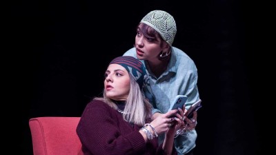 نمایش باران اسیدی | یادداشت مهدی نصیری، روزنامه‌نگار و نویسنده برای نمایش «باران اسیدی» | عکس