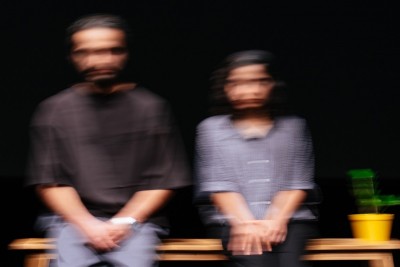 نمایش قاب | دور دوم | سکوتی سرشار از سخن، سکونی آکنده از التهاب | عکس