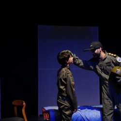 نمایش پرواز تا بیکران | عکس