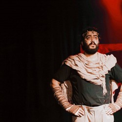 نمایش ایستگاه آخر | عکس