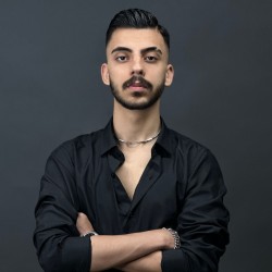 عکس پارسا گیلان محسنی
