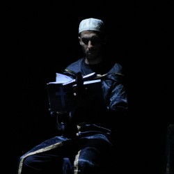 نمایش کمدی اکتشافات | عکس