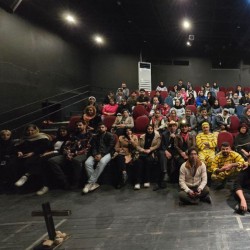 نمایش نمایش کمدی دالتون ها و ننه قمر | عکس