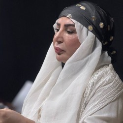 نمایشنامه‌خوانی جنگ هدیه ای برای تولد یک انسان | عکس