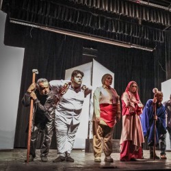 نمایش تهی سران | عکس