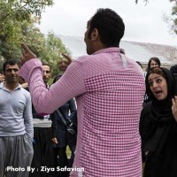 نمایش نهمین جشنواره بین المللی تیاتر خیابانی مریوان | گزارش تصویری تیوال از نمایش حس خوب رقابت غیر سالم / عکاس: سید ضیاالدین صفویان | عکس